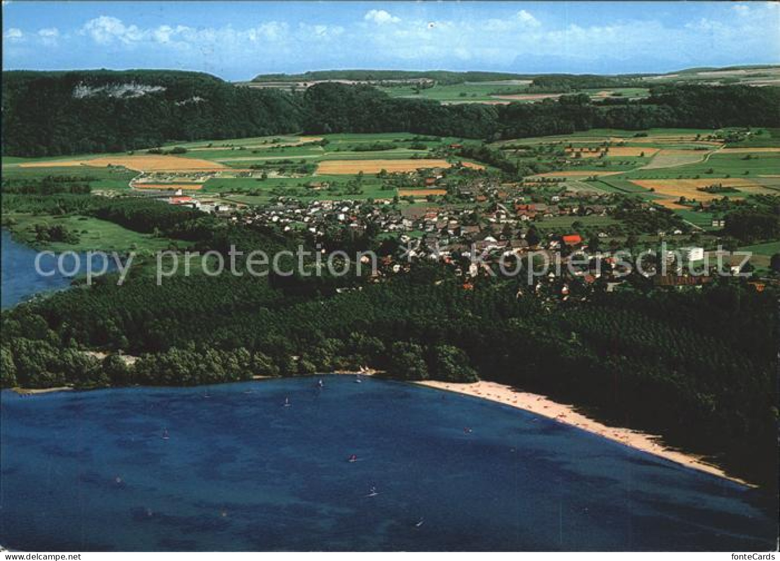 Yvonand Fliegeraufnahme Lac de Neuchatel