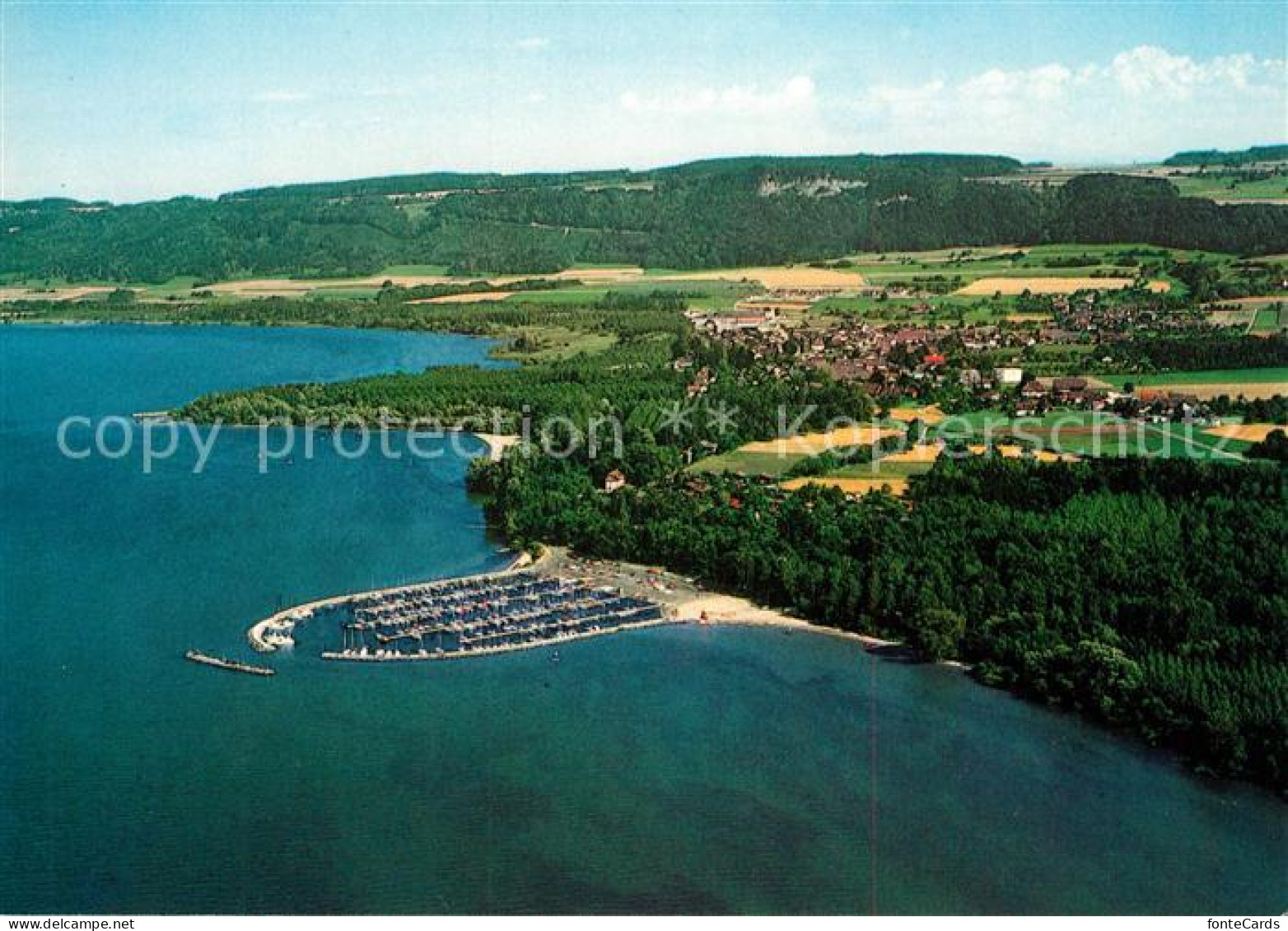 Yvonand Fliegeraufnahme Lac de Neuchatel