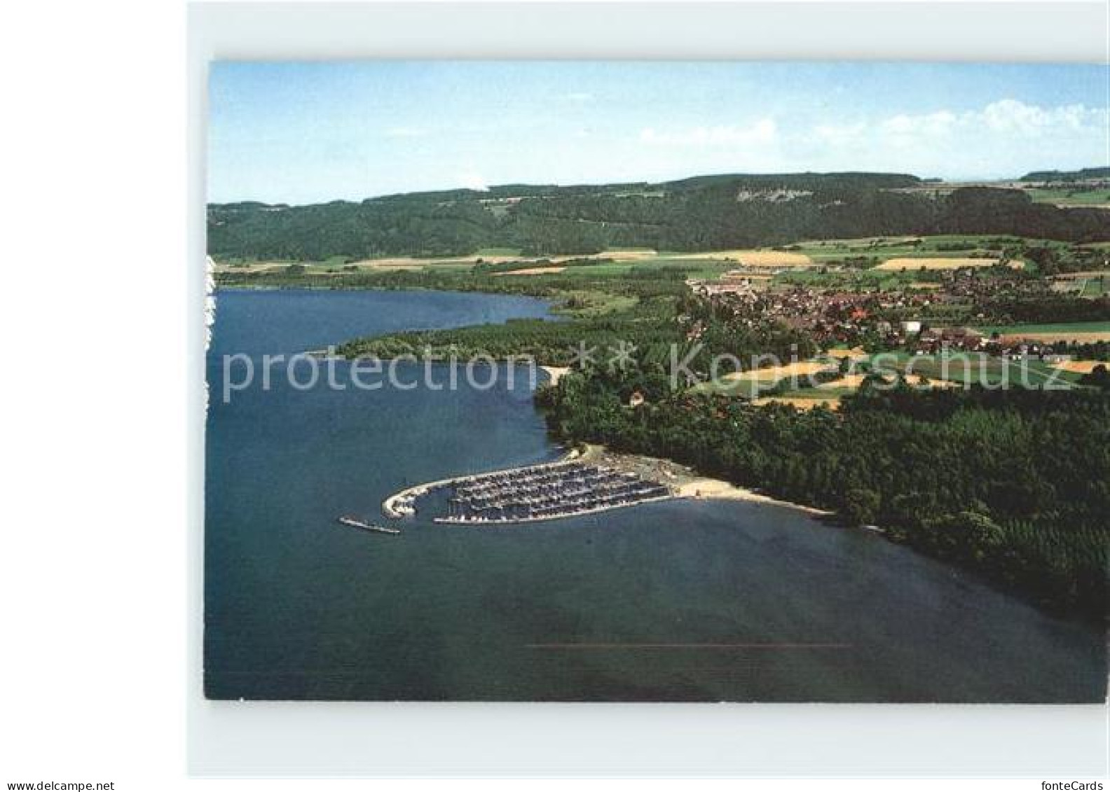 Yvonand Fliegeraufnahme Lac de Neuchtel