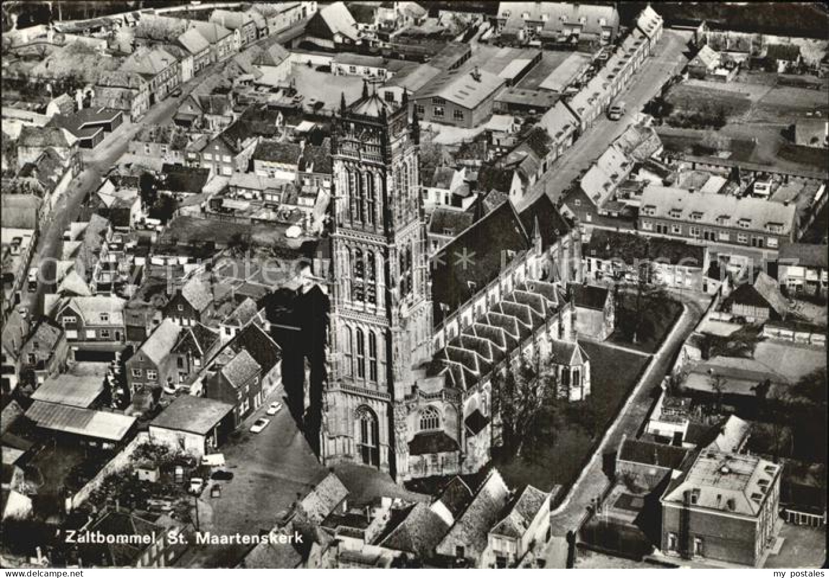 Zaltbommel Fliegeraufnahme St. Maartenskerk
