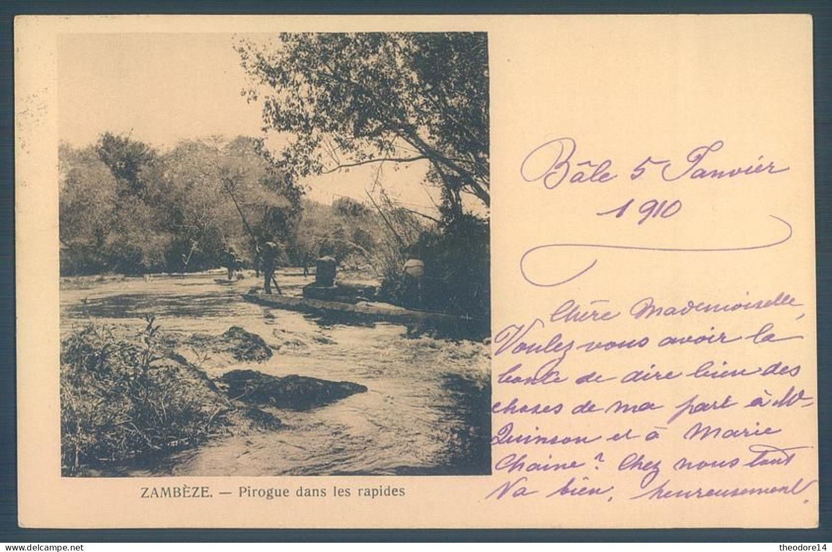 Zambie ZAMBEZE Pirogue dans les rapides