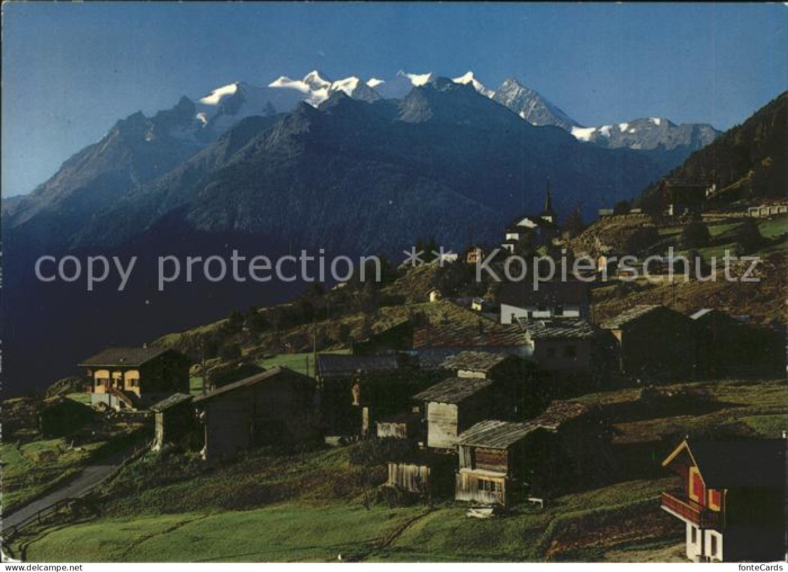 Zeneggen Ortsblick mit Mischabelgruppe