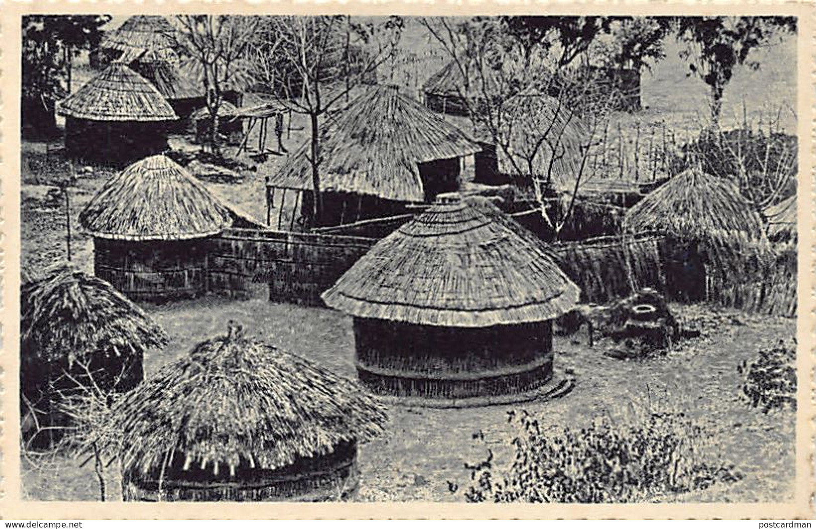 Zimbabwe - A native kraal - Publ. Jesuit Missionaries 5