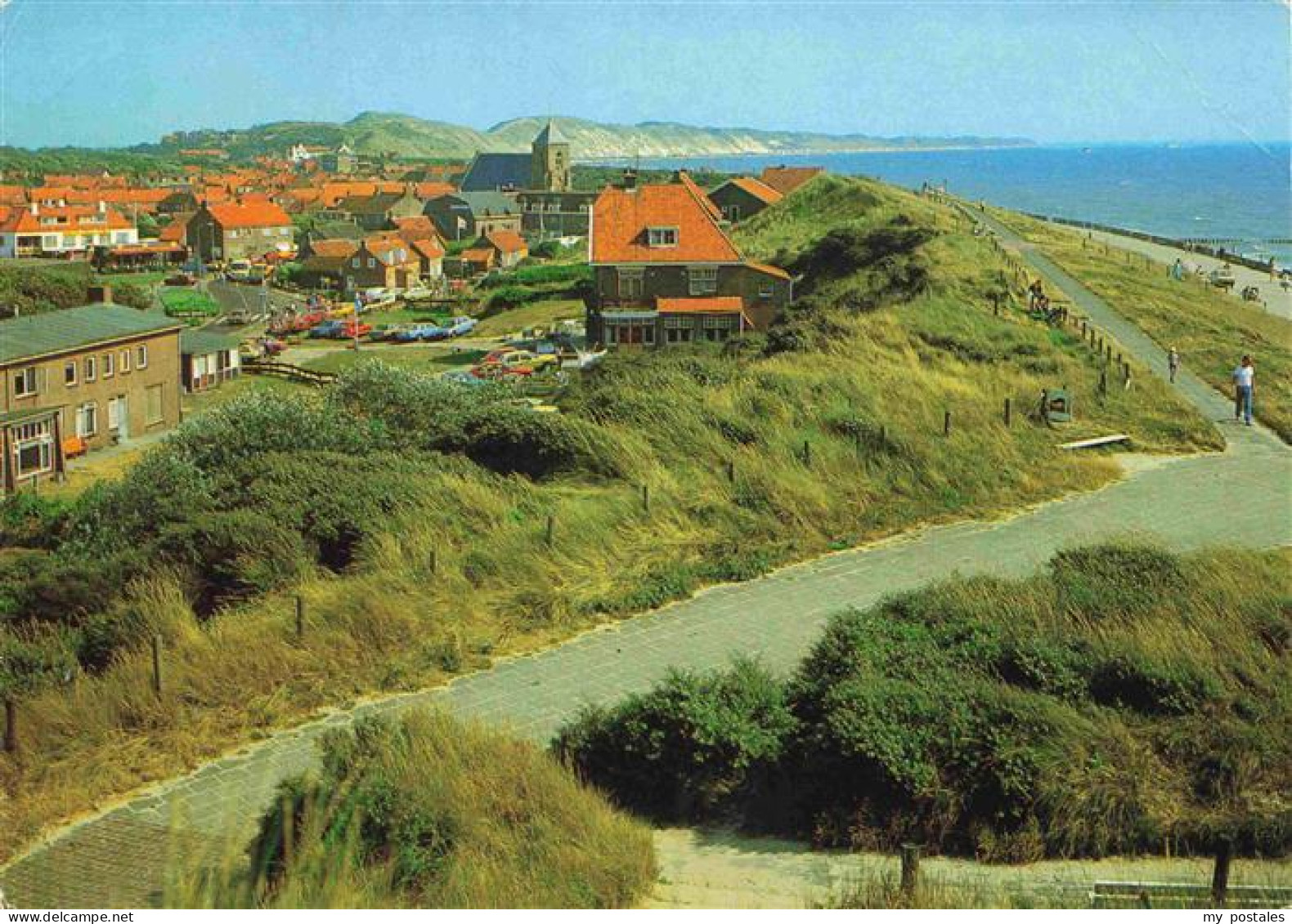 Zoutelande Zeeland NL Overzicht op het dorp zee en strand