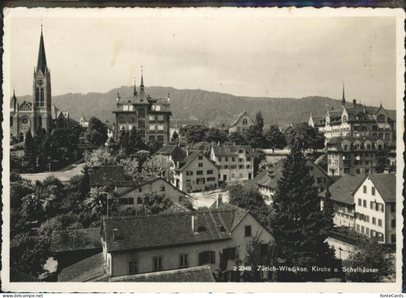 Zuerich Wiedikon Kirche Schulhaeuser