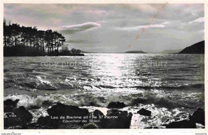 Biel Bienne BE Lac de Bienne et l'Ile Saint Pierre coucher de soleil