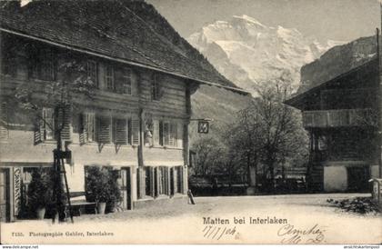 CPA Matten bei Interlaken Kt. Bern Schweiz, Teilansicht der Ortschaft, Gebirge