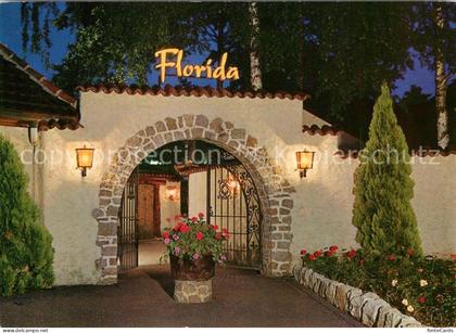 Studen BE Cafe Florida