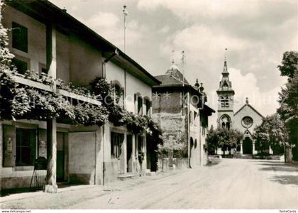 Genthod GE Ortspartie mit Kirche
