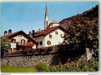 39489016 - Zernez