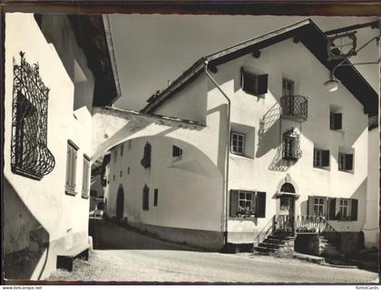 Bever Maloja Dorfplatz