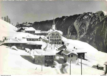 Tenna 1654m Safien Surselva GR Bergdorf Ansicht mit Kirche Alpen