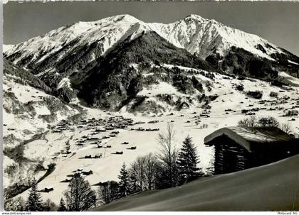 7250 Klosters - Klosters Dorf mit Älpelti Winter - 11084518