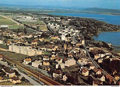Suisse - HAUTERIVE - ST-BLAISE (NE) Vue aérienne - FORMAT DE LA CARTE POSTALE 15 cm x 10 cm