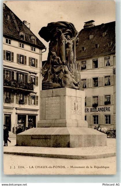 2300 La Chaux-de-Fonds - Monument de la Republique - 10612108