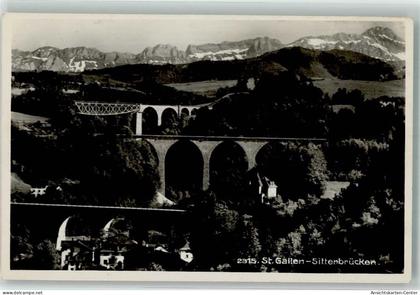 39692139 - Bruggen