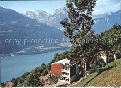 Amden Walensee SG mit Walensee und Glarnerberge