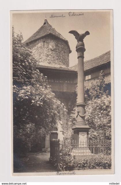 PR018 - SUISSE - Rapperswil-Jona - im Schlosshof