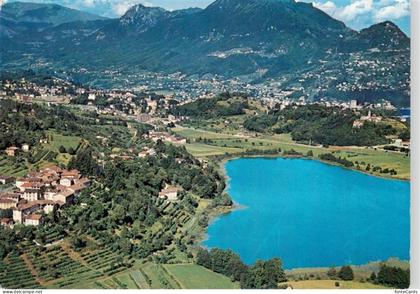 Lago di Muzzano Lugano TI Lago-di-Muzzano See Fliegeraufnahme Berge Lugano Weinb
