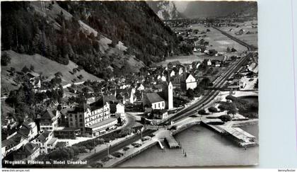 Flüelen mit Hotel Urnerhof