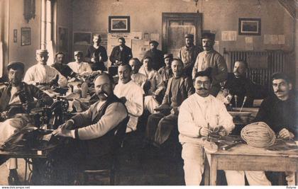 corseaux sous vevey - carte photo - soldats militaires , atelier de couture , cordonnerie - 1917 ww1 militaria - suisse