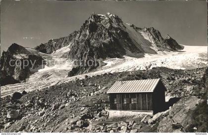 Cabane d Orny et le Portalet